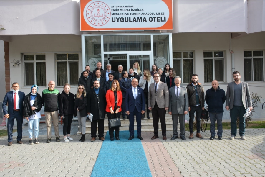 Türk Eğitim Sen Şube Başkanı Demirci basın mensuplarını ağırladı