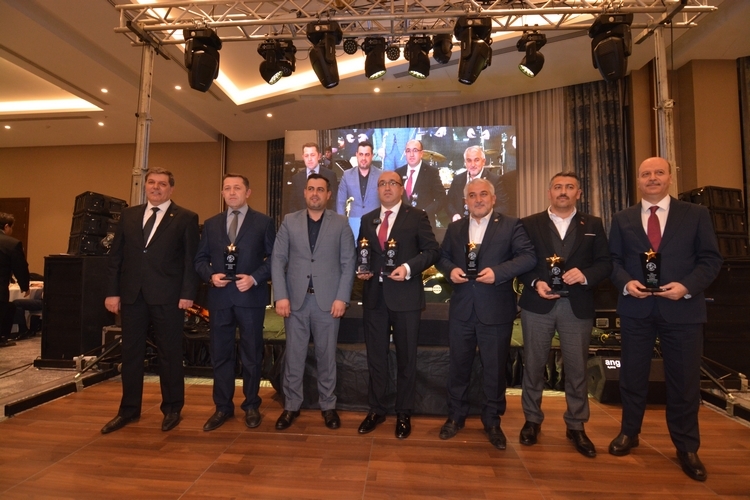 Başkan Mustafa Çöl’e İnternet Medya Birliğinden İki Ödül