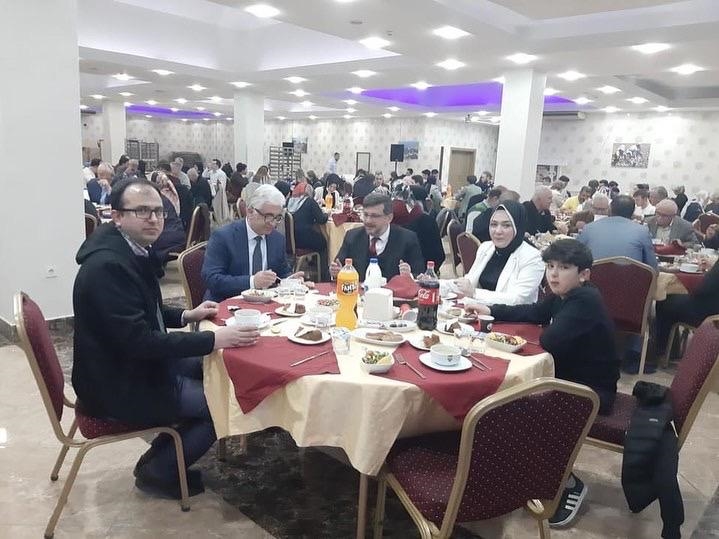 Ankaradaki Afyonlular birlikte iftar yaptı