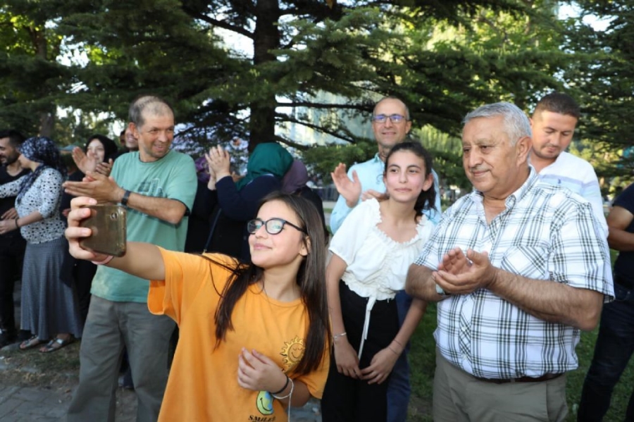  Afyonkarahisar Belediyesi, aile buluşmasında bir araya geldi