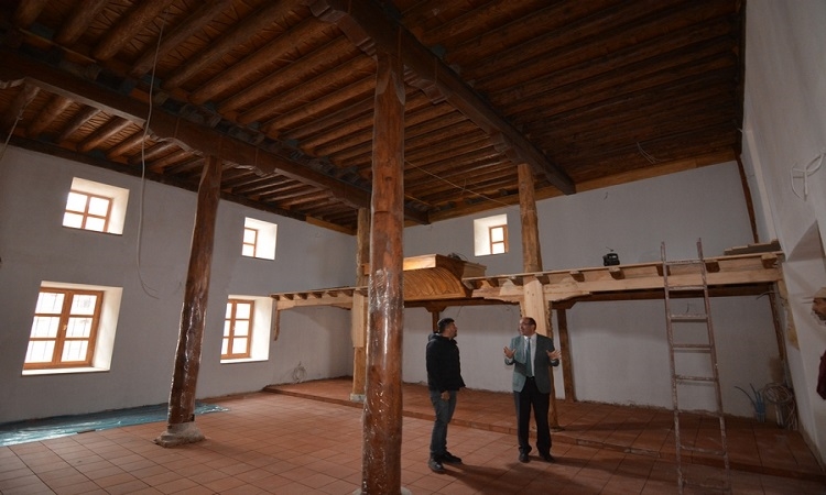 Başkan dr. Mustafa çöl hamamönü camii restorasyonunu inceledi