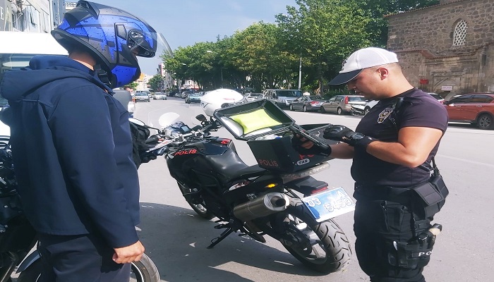 Afyonda 17432 motosiklet denetlendi 905 i trafikten men edildi