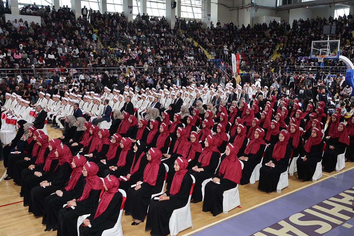 Afyonda 201 öğrenci hafız oldu