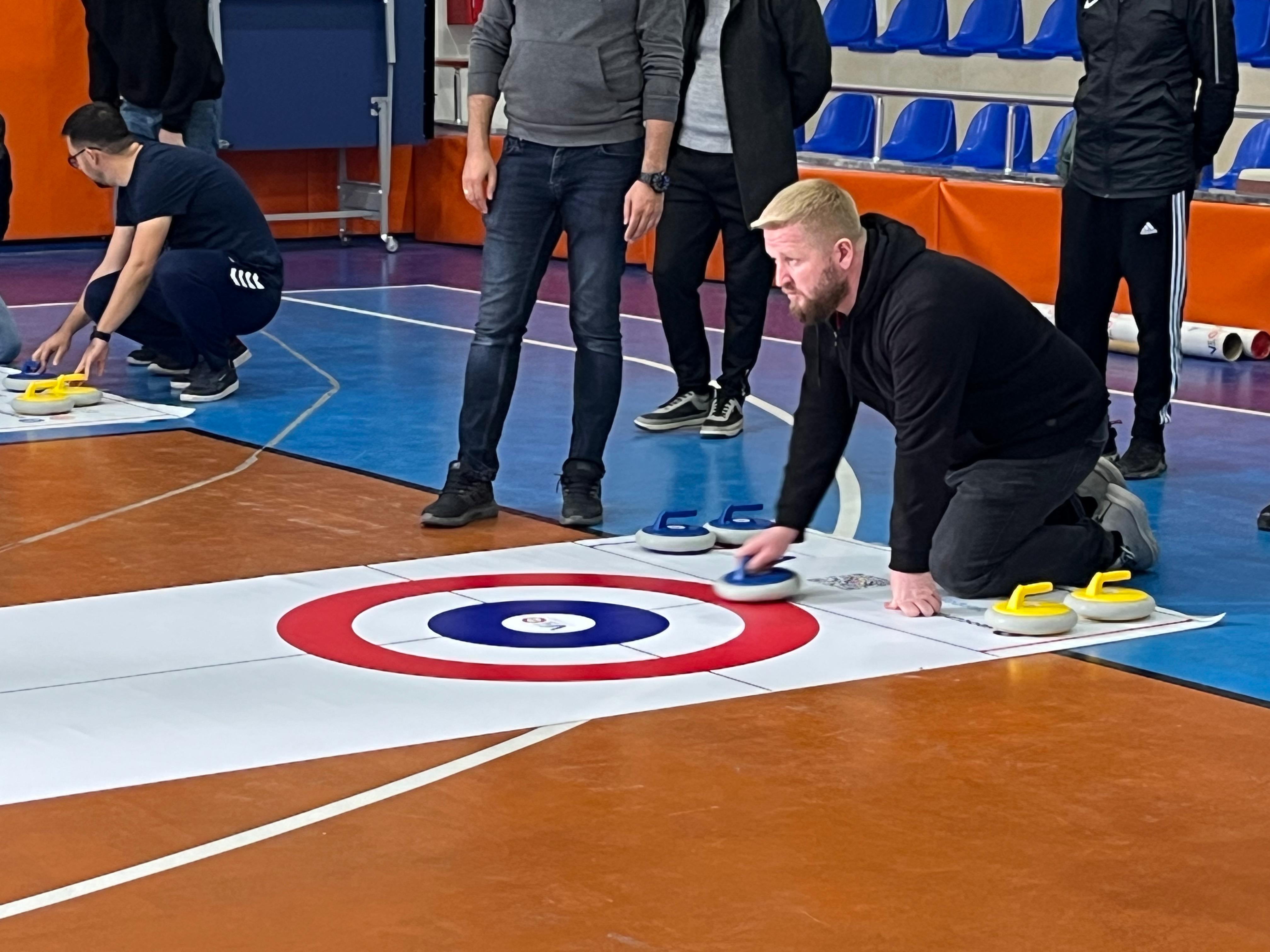 Öğretmenler Arası Floor Curling Turnuvası Tamamlandı