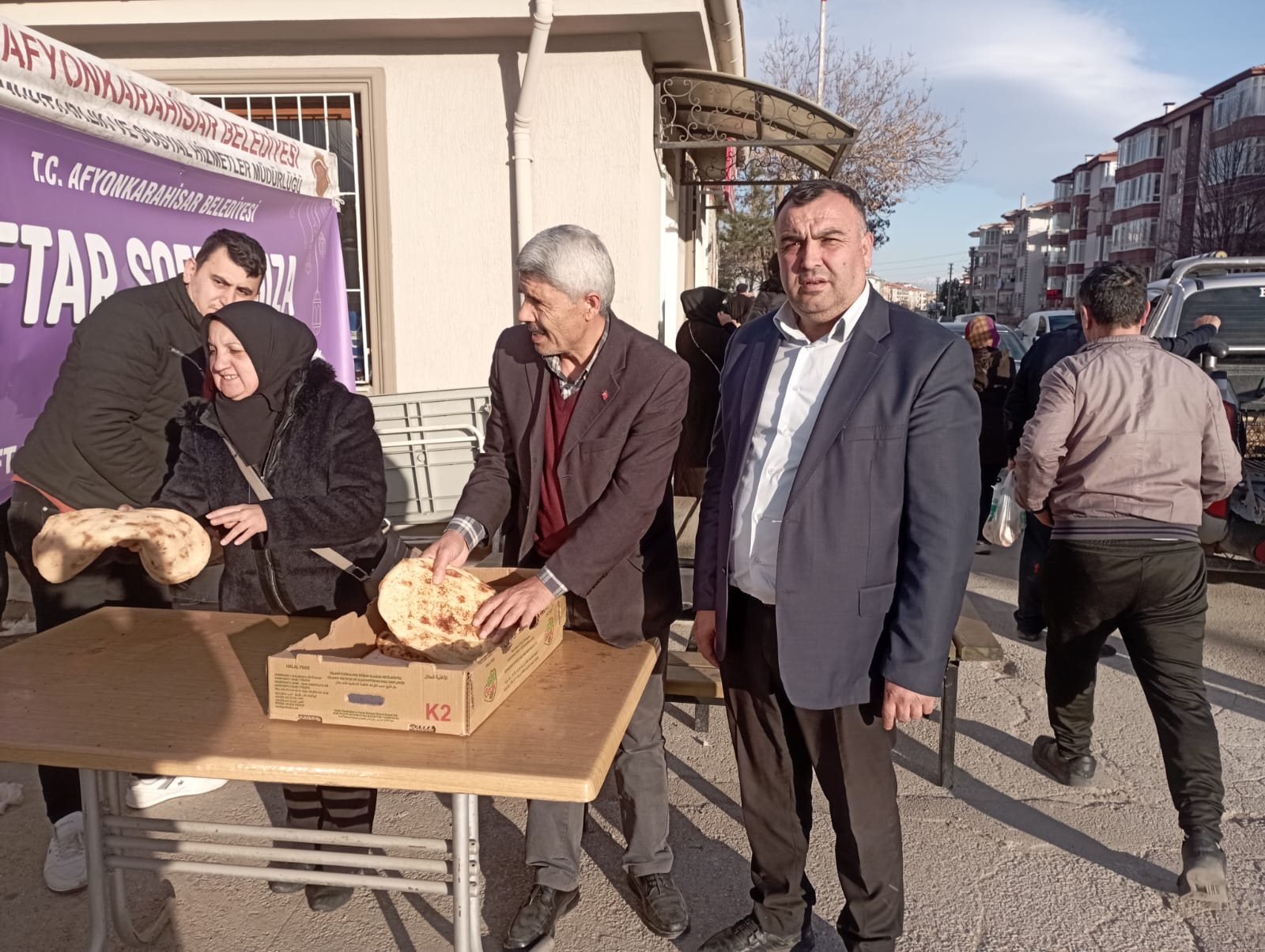 Kanlıca mahallesinde iftar sevinci birlikte yaşanıyor