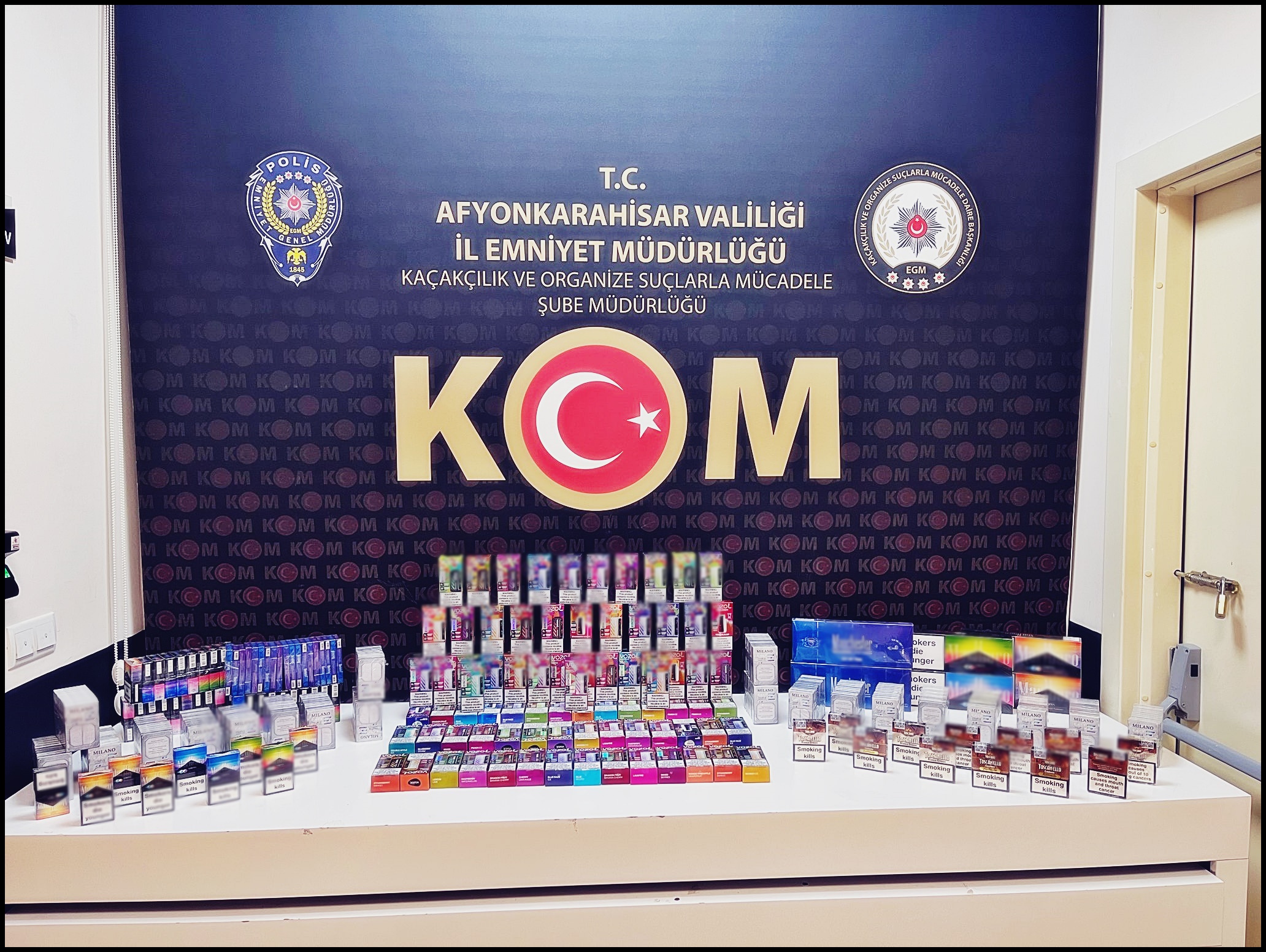 Emniyet Kaçak telefon ve parçalarına müsade etmedi