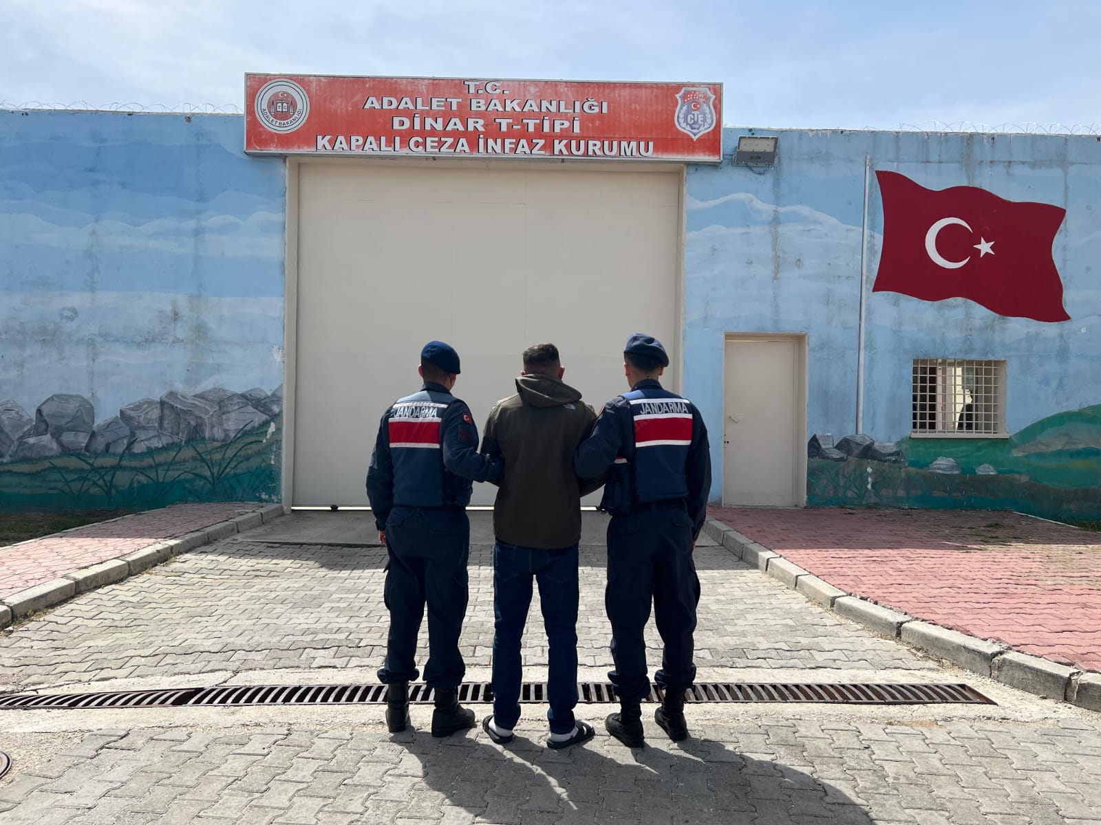 Aranan Hırsız Haydarlıda yakalandı