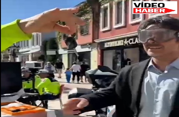 Alkol similasyon gözlüğü vatandaşlara zor anlar yaşattı