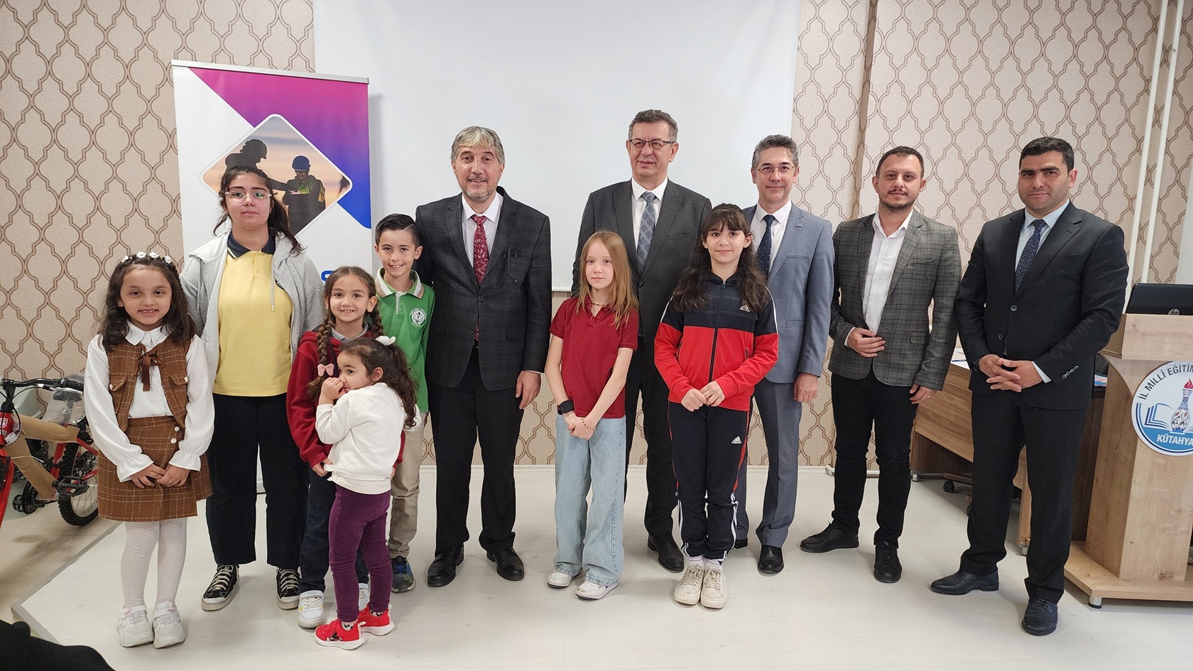 OEDAŞ’ın geleneksel şiir ve resim  yarışması Kütahya’da yapıldı