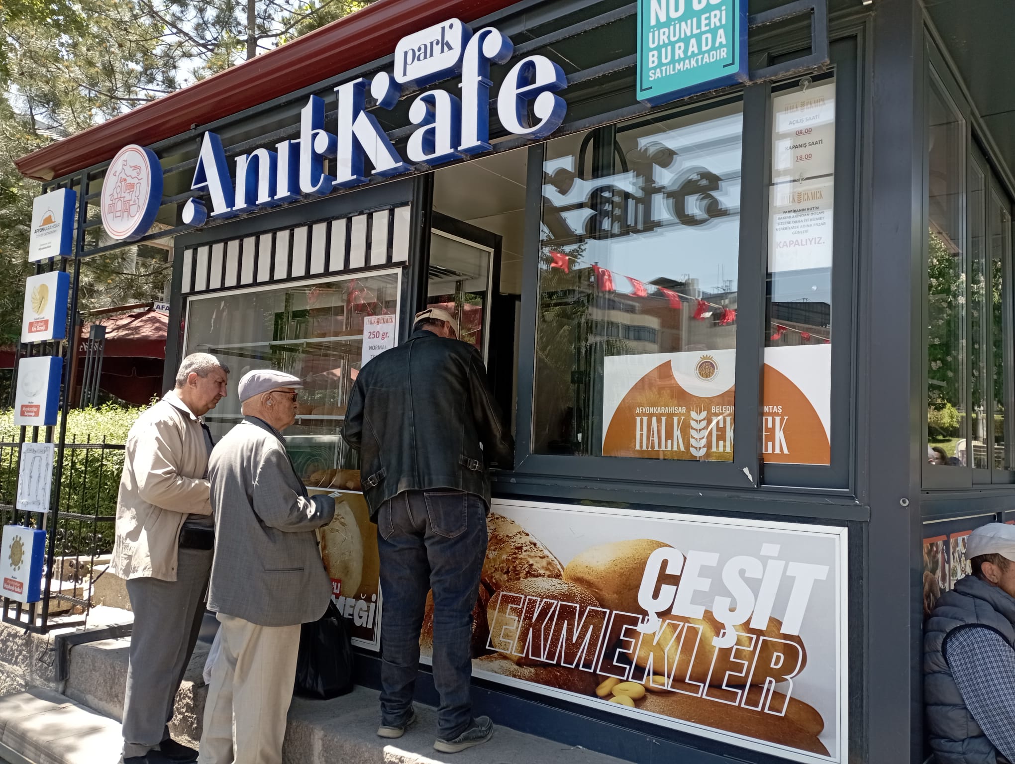 Beş liraya satılan ucuz ekmek 7 lira oldu