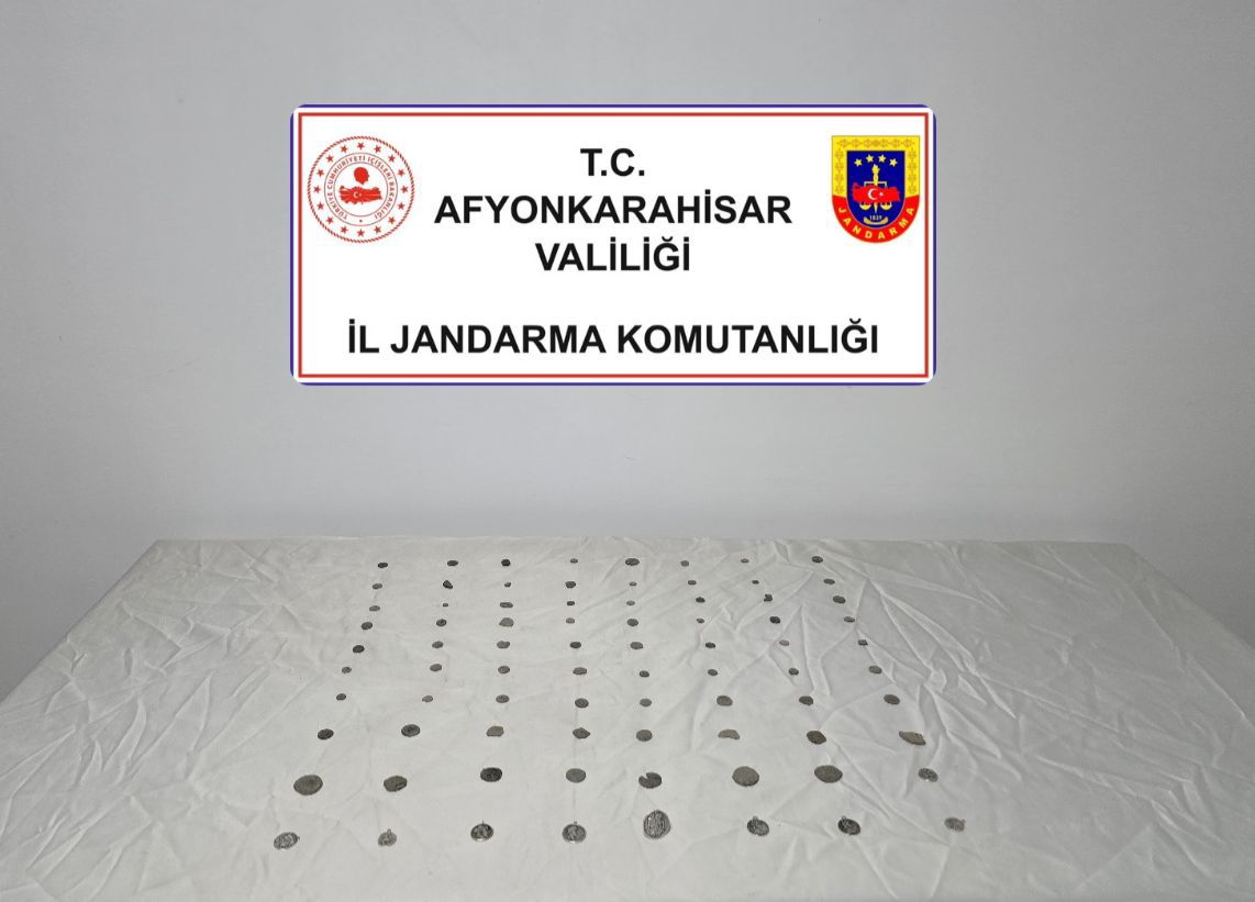 Jandarma İnsan Figürlü Yüzük ele geçirdi
