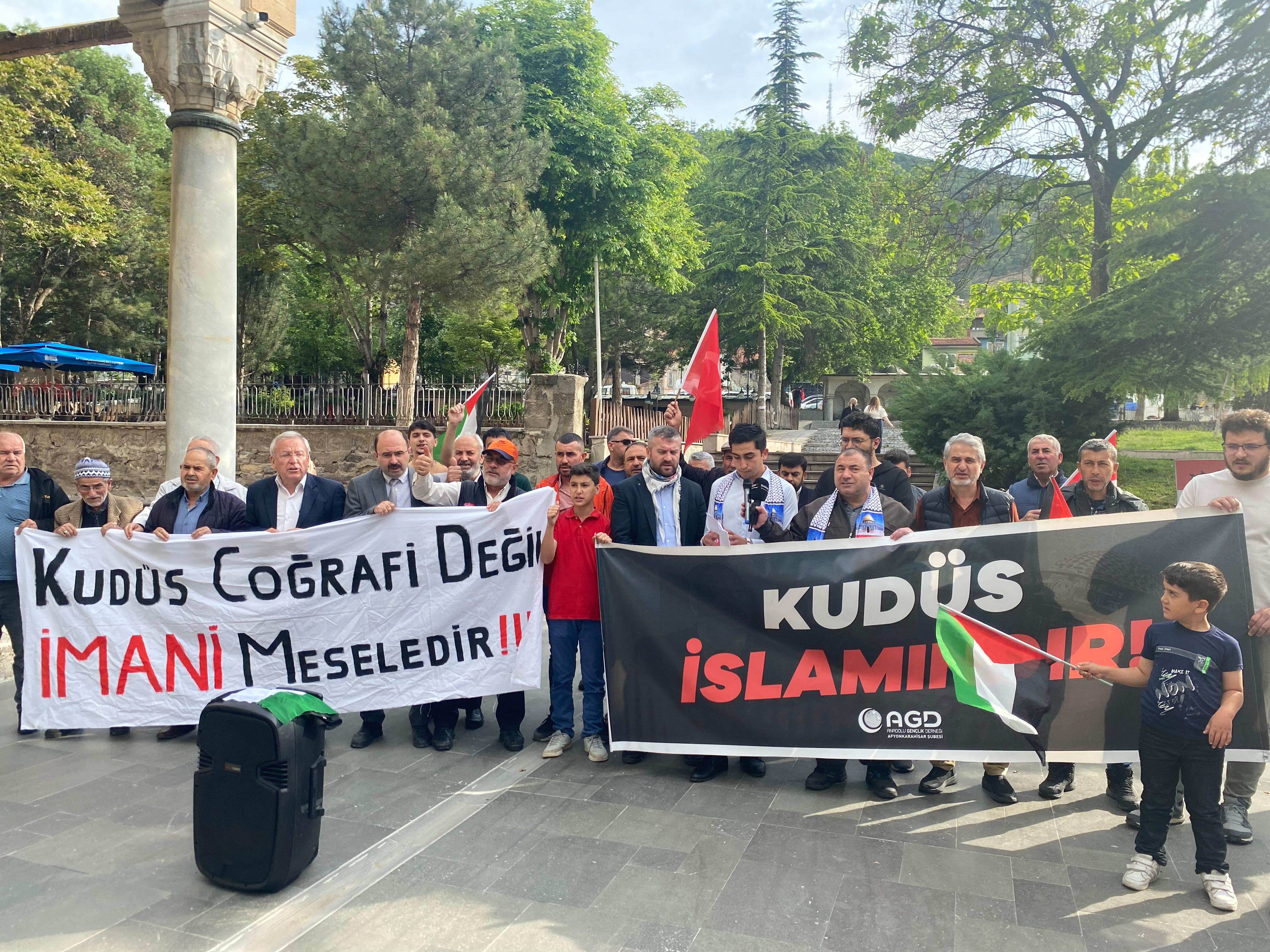 Anadolu Gençlik Derneği destek için toplandı