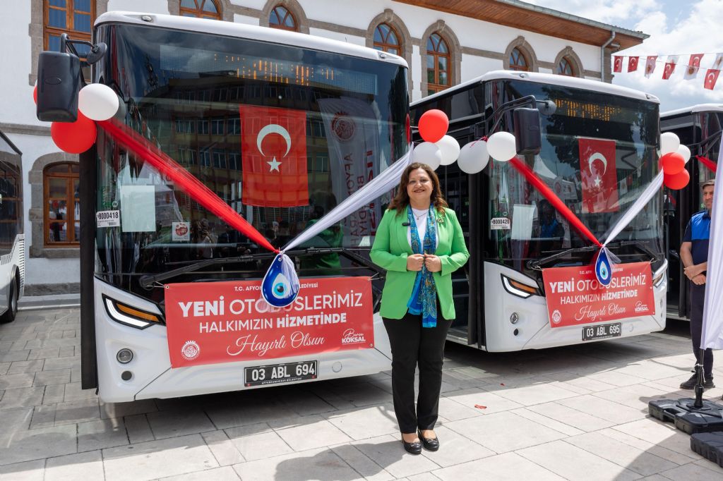 Afyon belediyesi araç filosuna 6 yeni otobüs ekledi