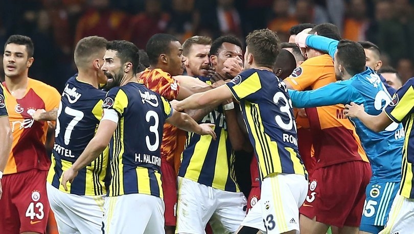Fenerbahçe ve Galatasaray Saflarında Hissedilen Gerginlik