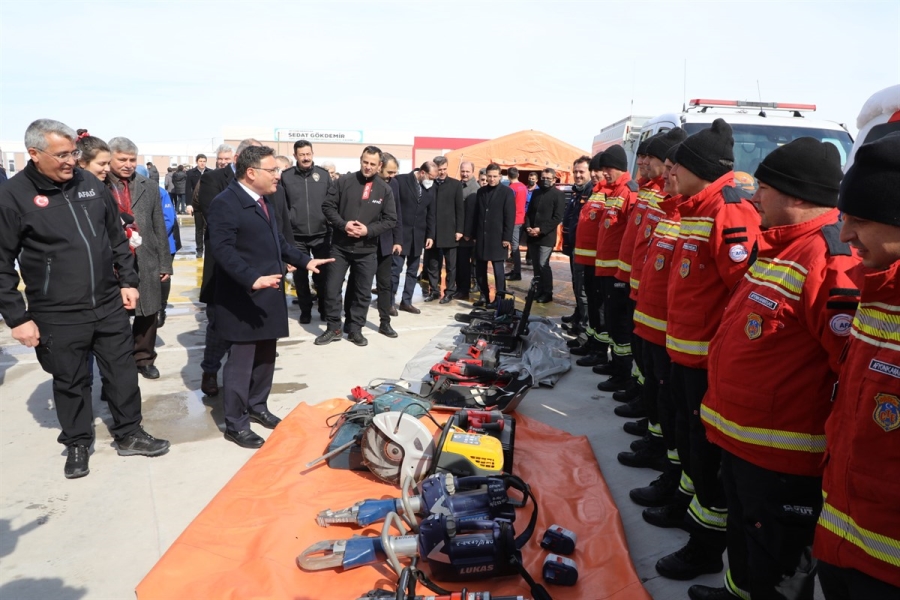 Deprem tatbikatı Vali Çiçek'in katılımı ile yapıldı