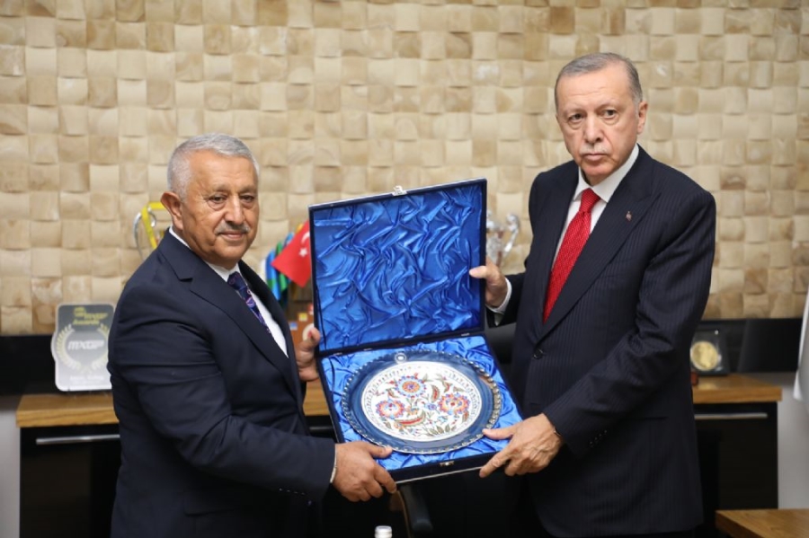 Başkan Erdoğan Afyon Belediyesini ziyaret etti