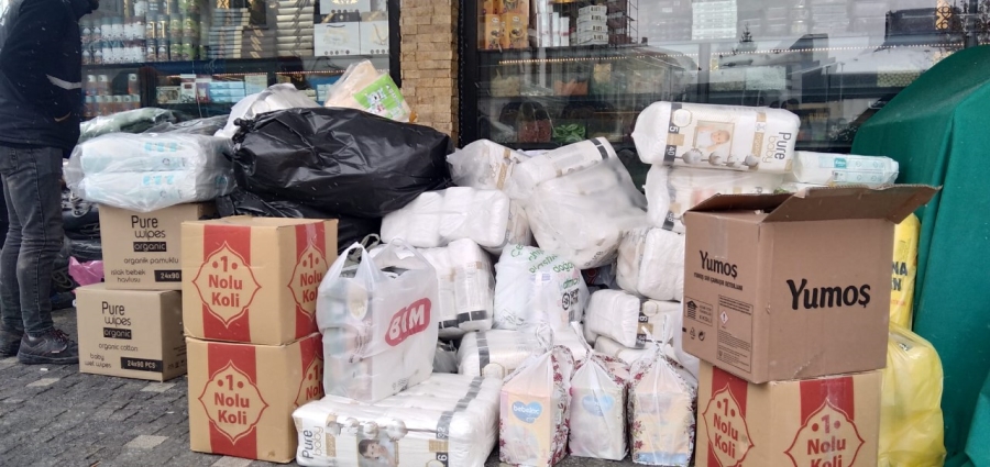 Emirdağ Belediyesi Deprem Bölgesine Yardım Eli Uzattı