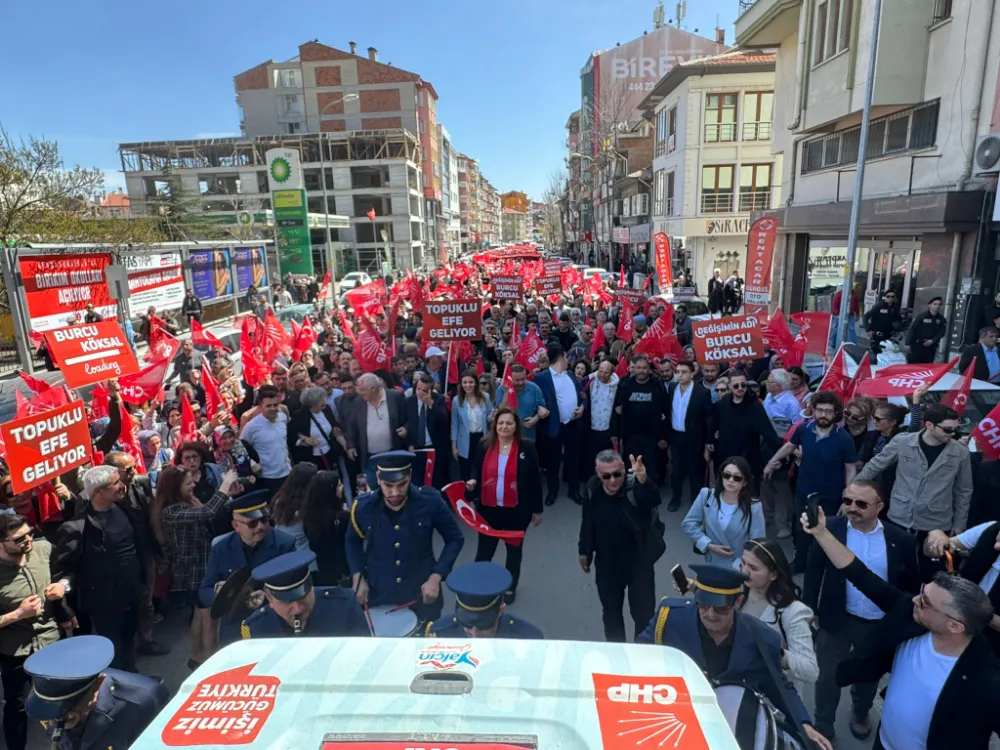 CHP, binlerce kişiyle birlikte Köksal’a destek için yürüdü