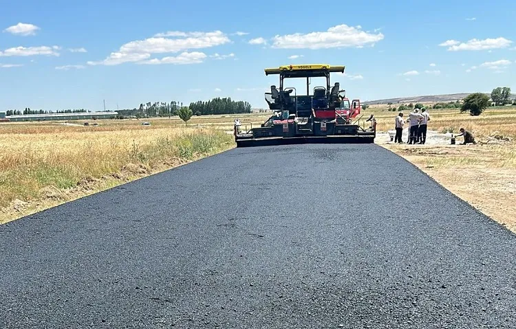 Yol Çalışmaları aralıksız sürüyor