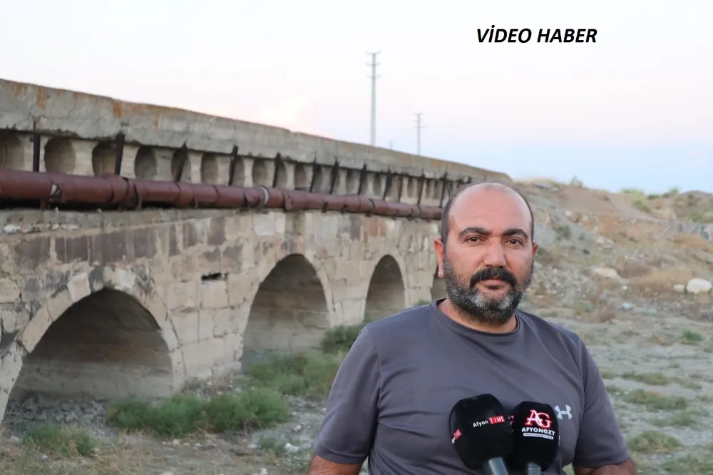 Tarihi taş körrü kaderine terk edilmiş